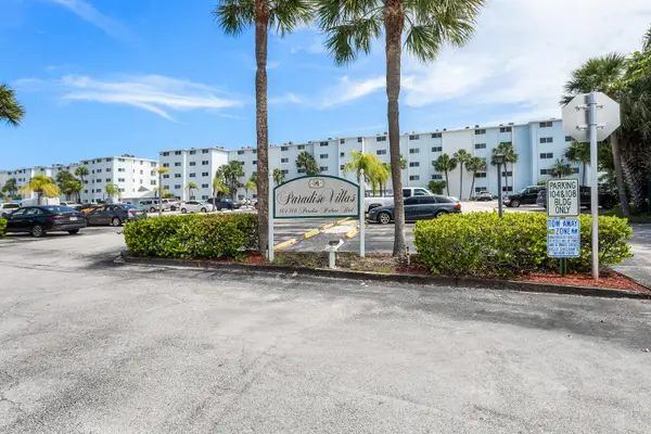 108 Paradise Harbour Boulevard #107, North Palm Beach, FL 33408