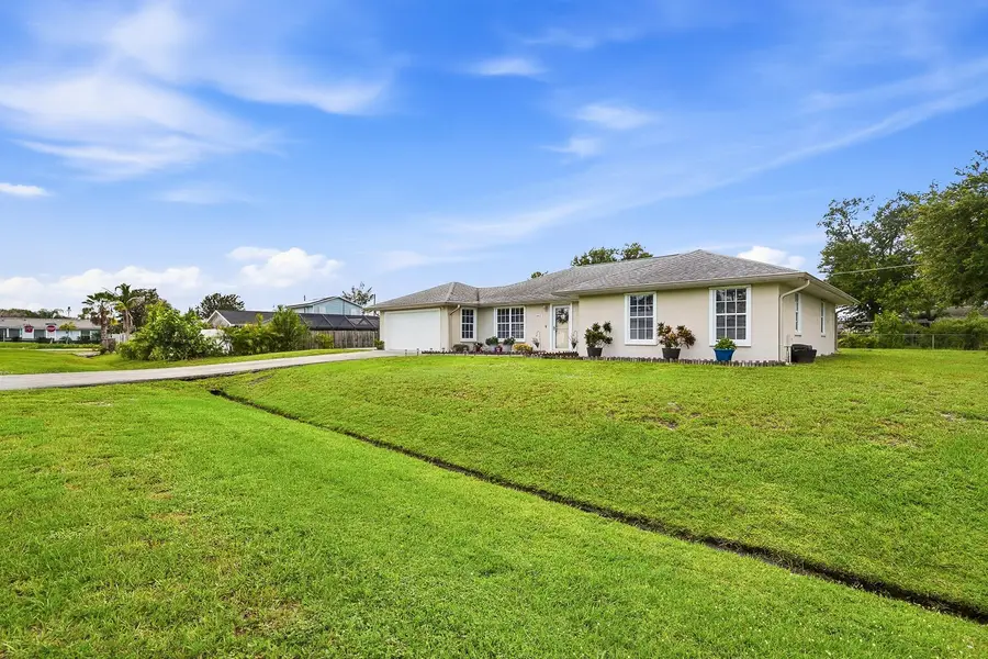 482 SE Galleon Lane, Port Saint Lucie, FL 34983 - #3