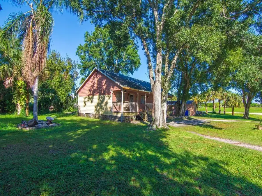 2315 28th Avenue Sw, Vero Beach, FL 32960 - #2