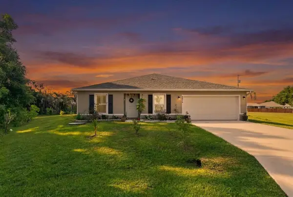 2274 SE Powell Court, Port St Lucie, FL 34952