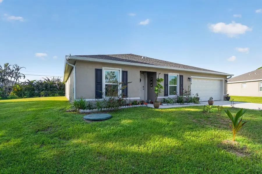 2274 SE Powell Court, Port Saint Lucie, FL 34952 - #3