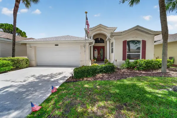 573 NW Montevina Drive, Port St Lucie, FL 34986