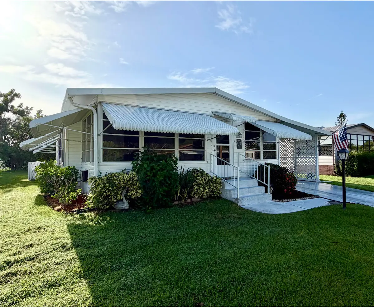 8204 W Bitterbush Lane, Port Saint Lucie, FL 34952 - #1