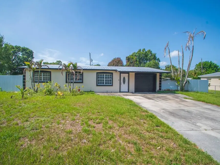 355 Johnston Street, Fort Pierce, FL 34982 - #3