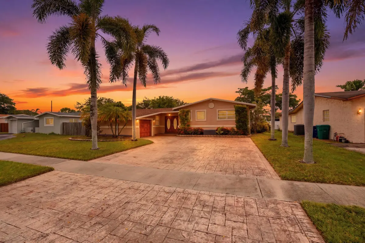 4930 SW 90th Way, Cooper City, FL 33328 - #1