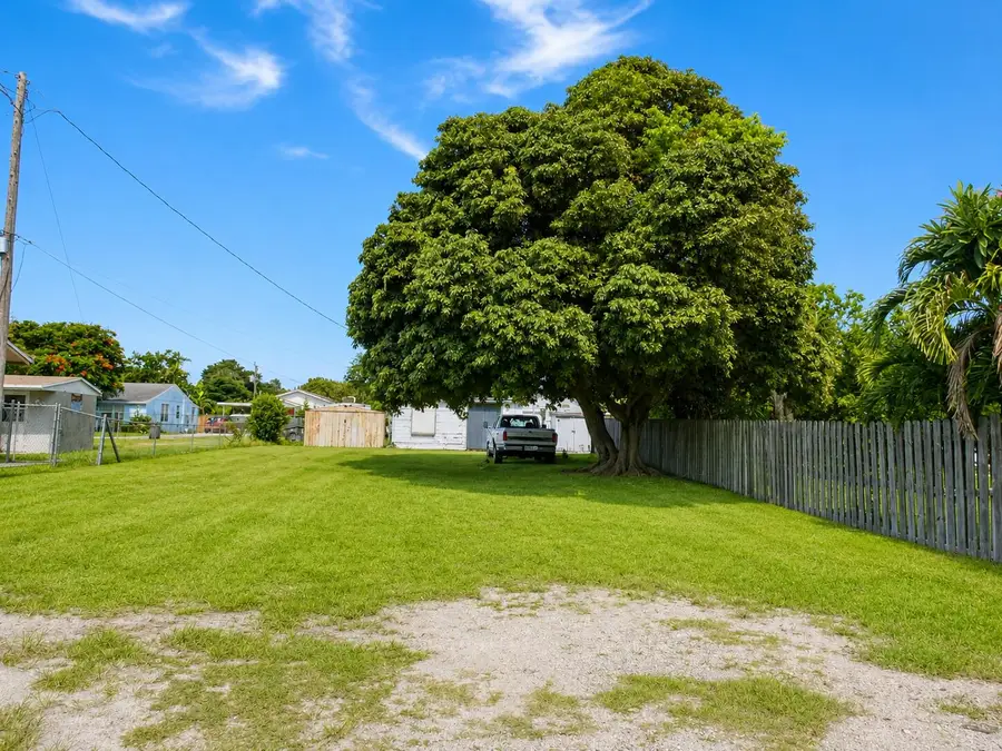 1198 Tangelo Avenue, West Palm Beach, FL 33406 - #3