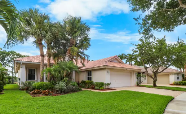 9110 Bay Harbour Circle, West Palm Beach, FL 33411