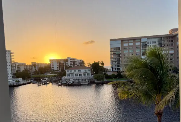 3180 NE 48th Court #406, Lighthouse Point, FL 33064