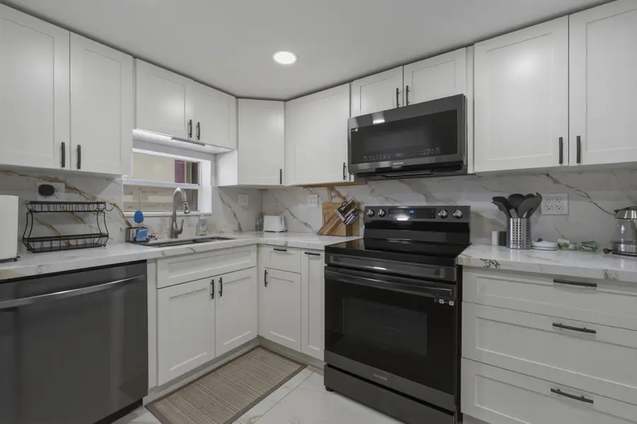 9823 S Hollybrook Lake Drive #206, Pembroke Pines, FL 33025 - #2