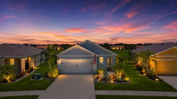 10555 SW Vasari Way, Port St Lucie, FL 34987