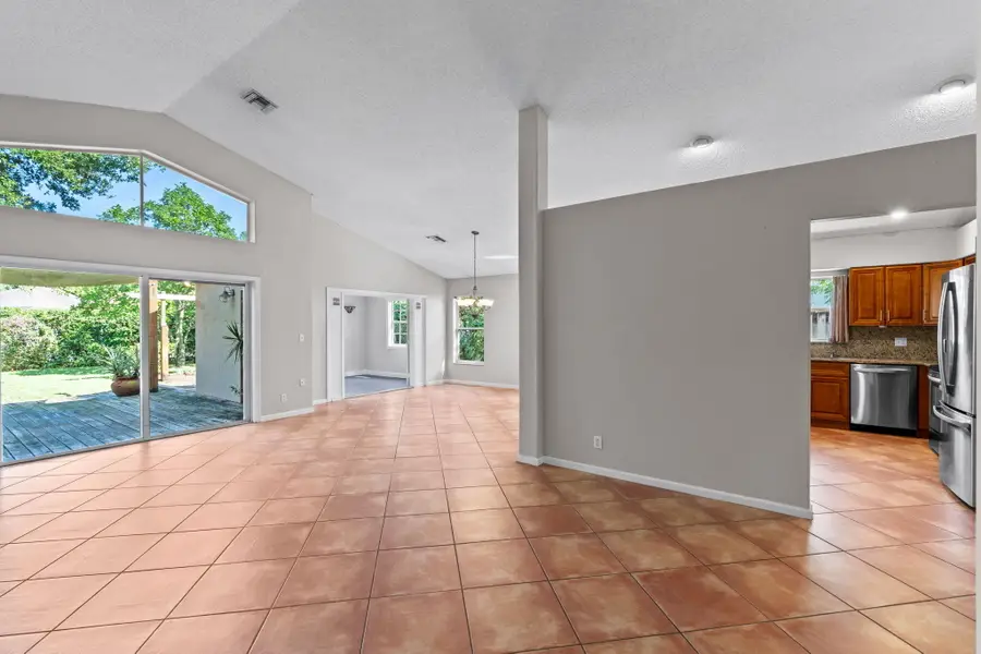 125 Saratoga Boulevard E, Royal Palm Beach, FL 33411 - #2