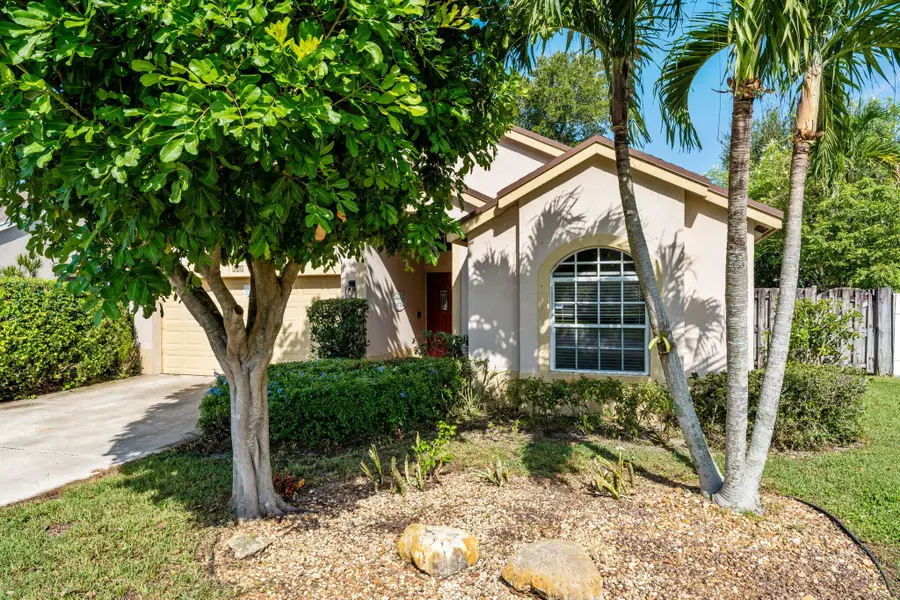 125 Saratoga Boulevard E, Royal Palm Beach, FL 33411 - #3