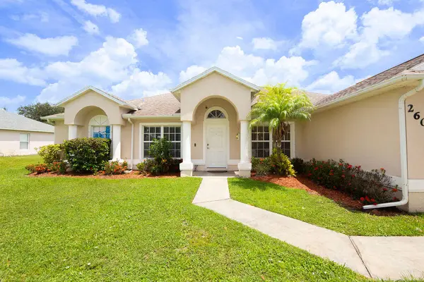 2606 Serenity Circle N, Fort Pierce, FL 34981