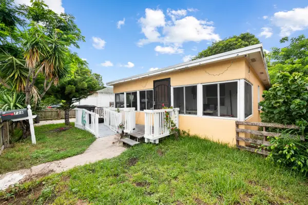 728 22nd Street, West Palm Beach, FL 33407
