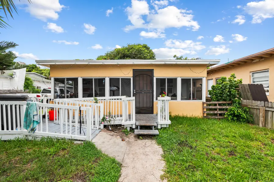 728 22nd Street, West Palm Beach, FL 33407 - #3