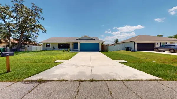 974 SE Belfast Avenue, Port St Lucie, FL 34983