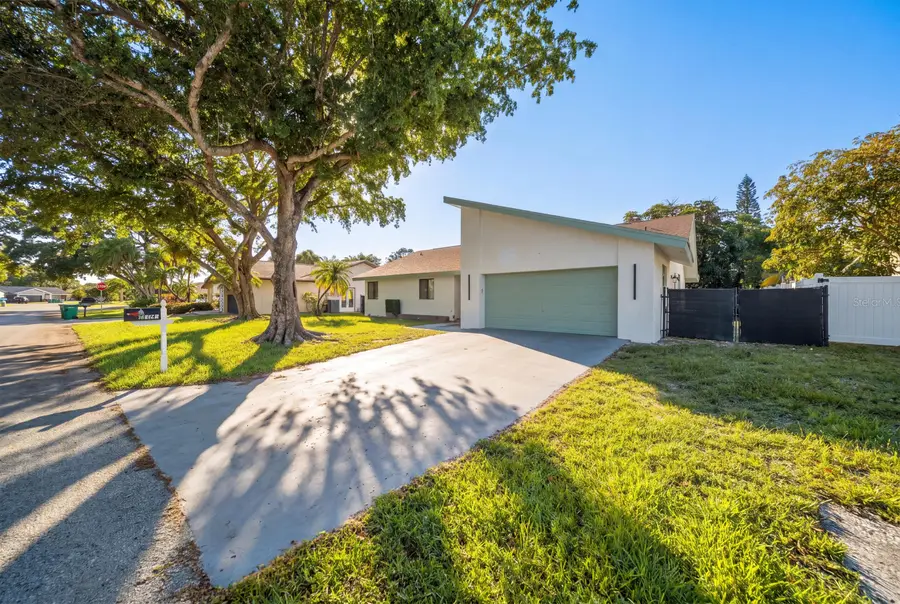 8114 Nutmeg Way, Tamarac, FL 33321 - #2