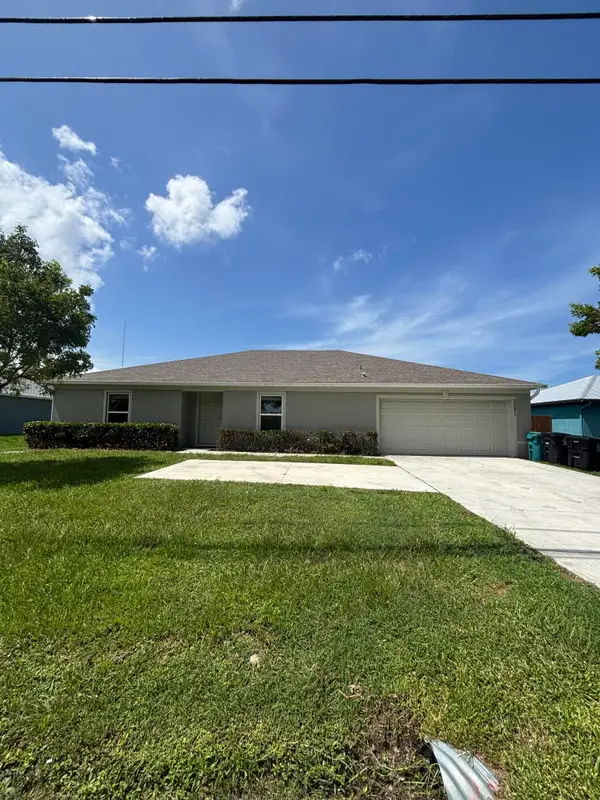 2231 SE Mariposa Avenue, Port St Lucie, FL 34952