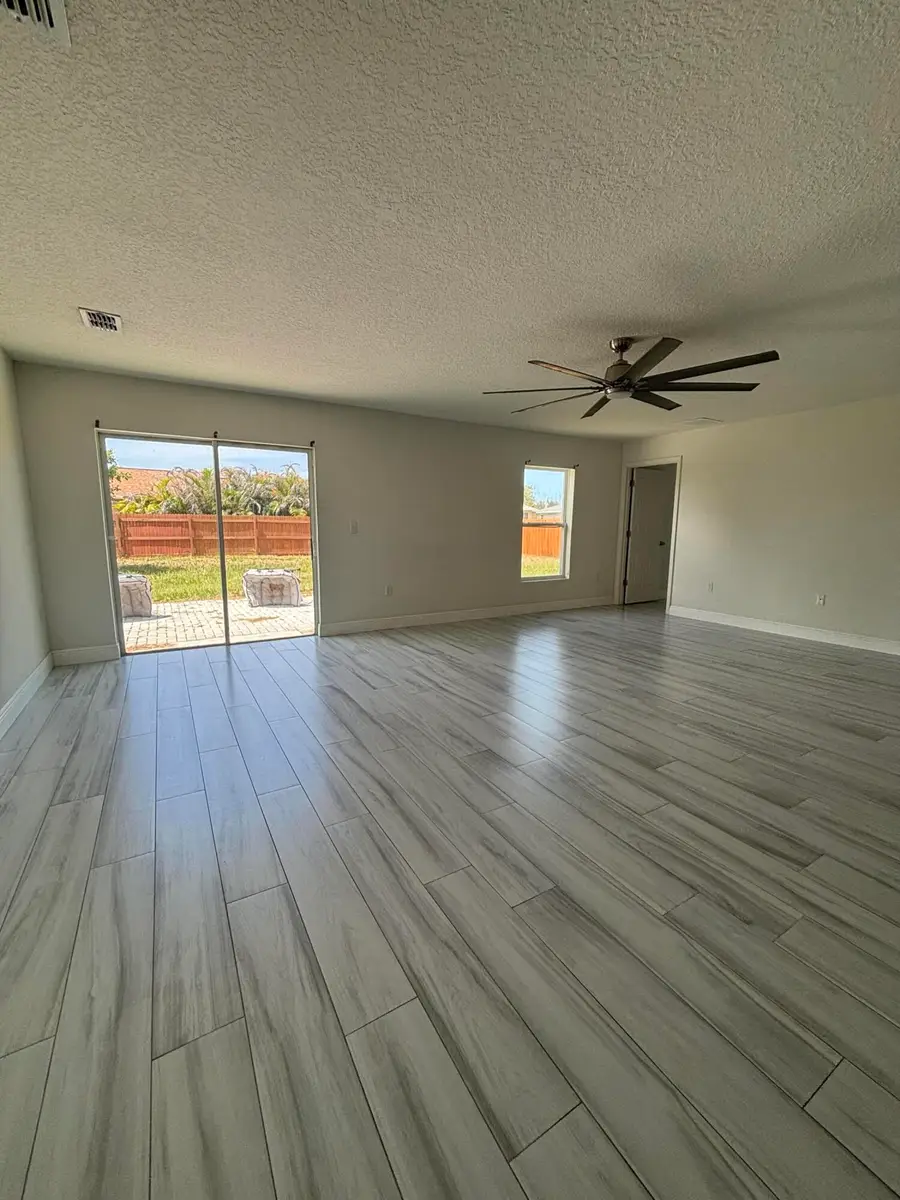2231 SE Mariposa Avenue, Port Saint Lucie, FL 34952 - #2