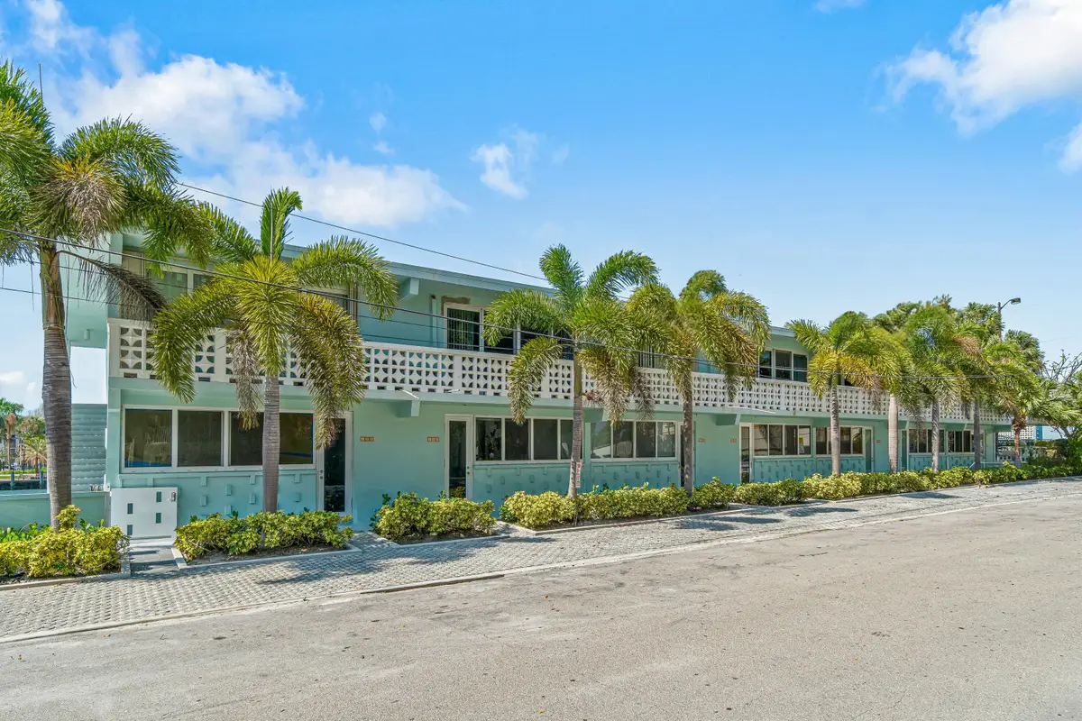 65 SE Spanish Trail #2070, Boca Raton, FL 33432 - #1