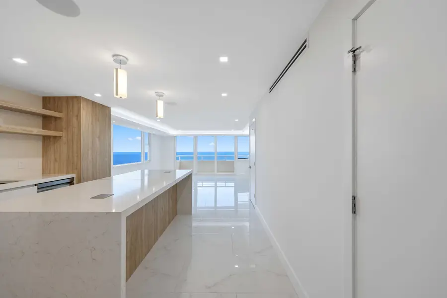 545 S Fort Lauderdale Beach Boulevard #1701, Fort Lauderdale, FL 33316 - #3
