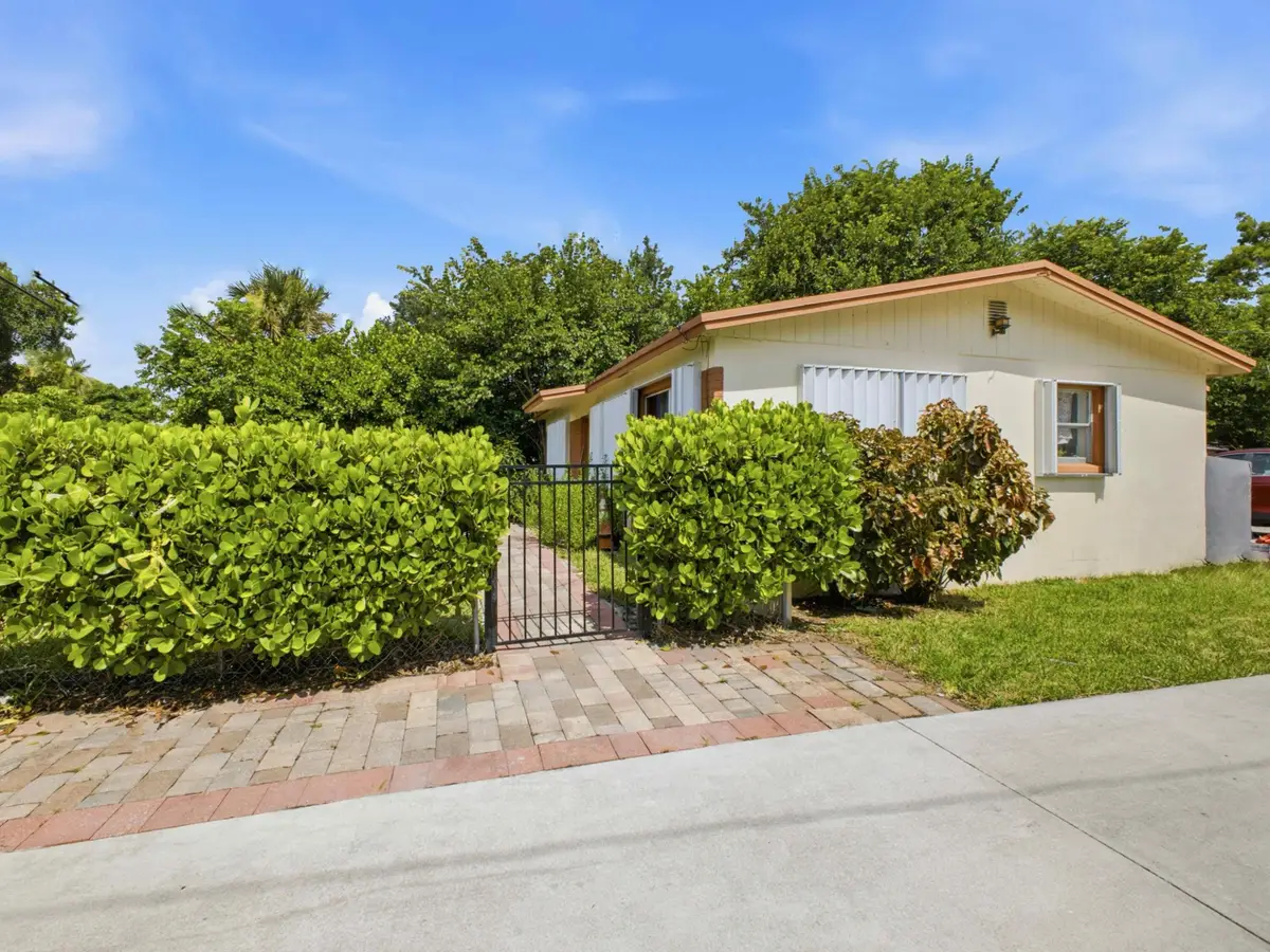 4626 Schall Road, West Palm Beach, FL 33409 - #1