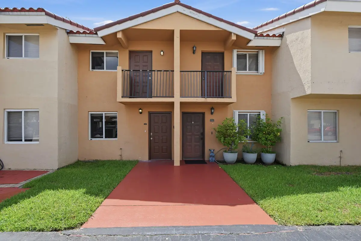 541 NW 82nd #377, Miami, FL 33126 - #1