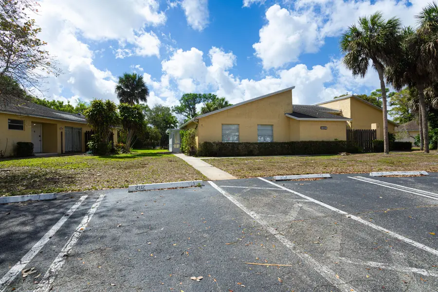 202 Sparrow Drive #1, Royal Palm Beach, FL 33411 - #3