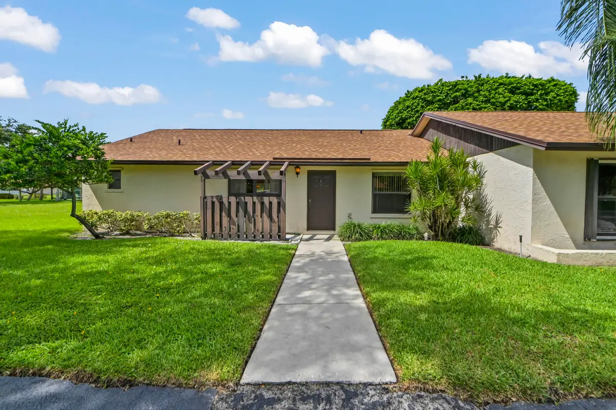 57 Via De Casas Norte, Boynton Beach, FL 33426 - #1