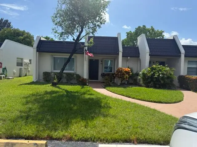 197 Lake Susan Lane, West Palm Beach, FL 33411 - #1