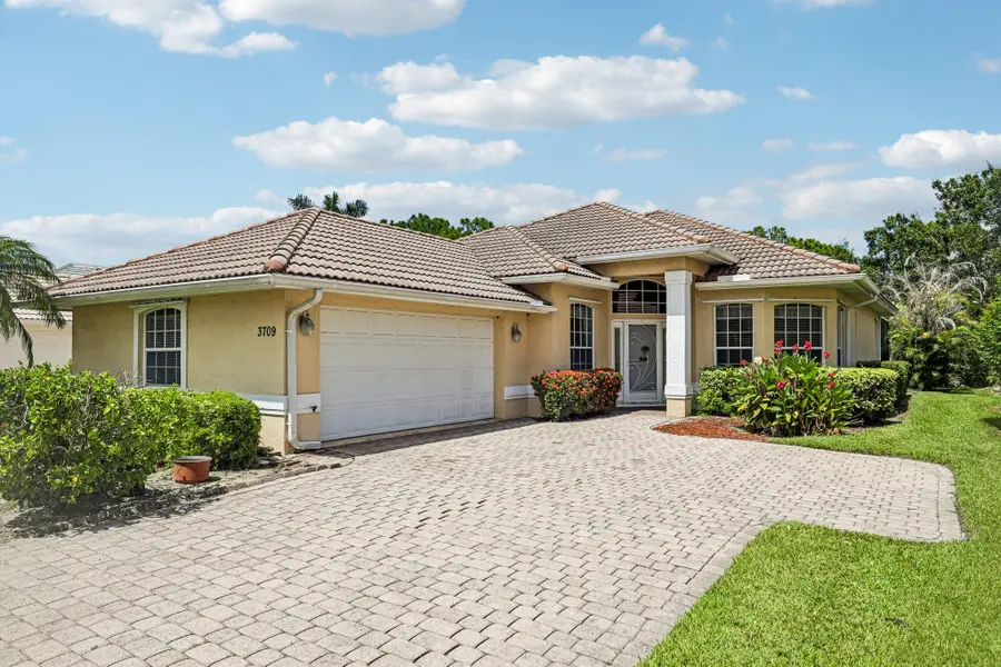 3709 NW Royal Oak Drive, Jensen Beach, FL 34957 - #3