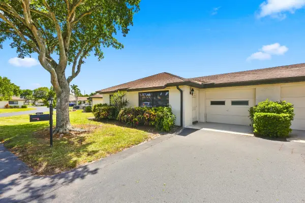 4863 Dovewood Terrace, Boynton Beach, FL 33436
