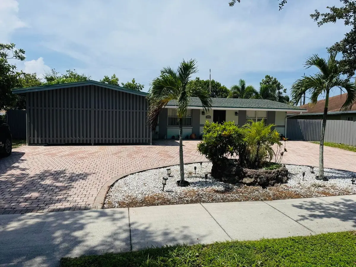 3335 10th Avenue N, Palm Springs, FL 33461 - #1