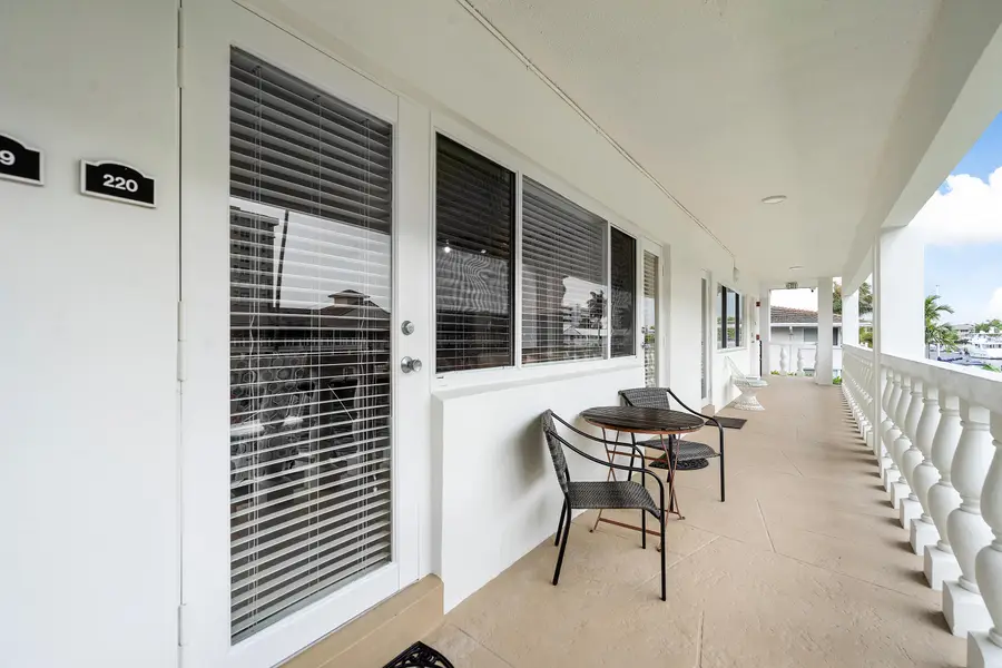 2881 NE 32nd Street #220, Fort Lauderdale, FL 33306 - #3