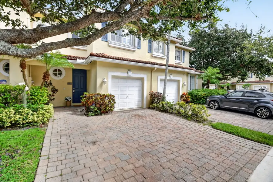 3085 N Evergreen Circle, Boynton Beach, FL 33426 - #2