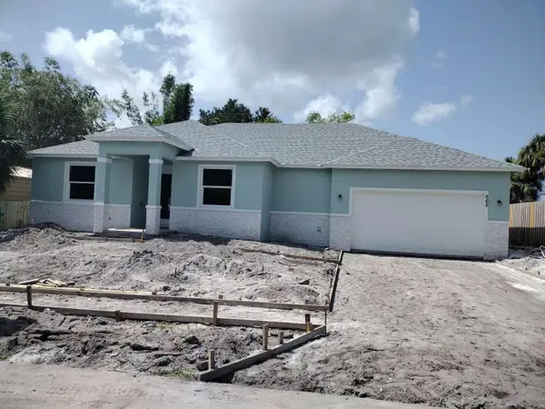 662 NE Waverly Terrace, Jensen Beach, FL 34957