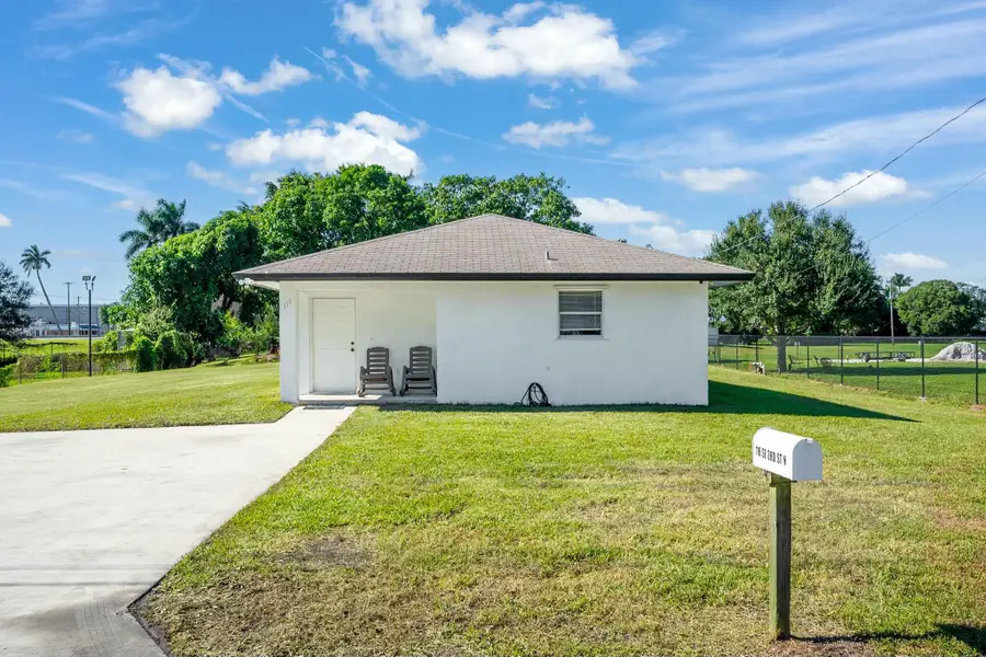 116 SE 3rd Street N, Belle Glade, FL 33430 - #2