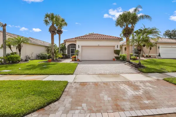 390 NW Breezy Point Loop, Port St Lucie, FL 34986