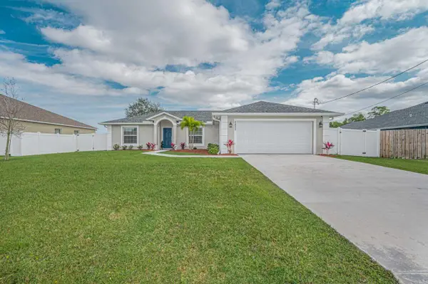 5435 NW Crista Street, Port St Lucie, FL 34986