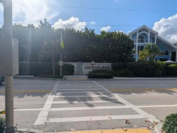 163 Seabreeze Circle, Jupiter, FL 33477