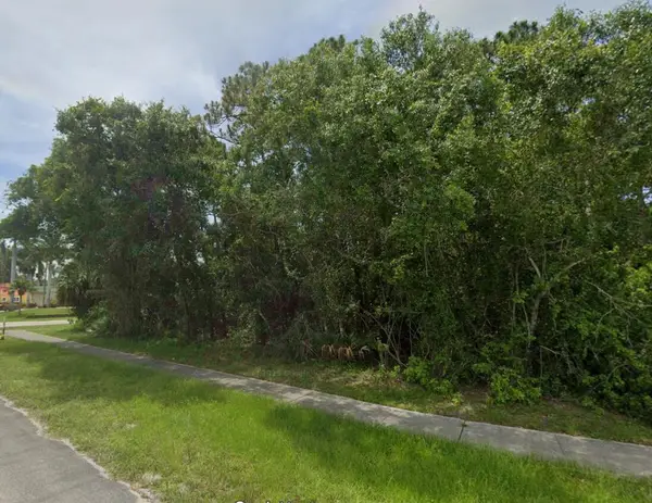 308 E Midway Road, Fort Pierce, FL 34982