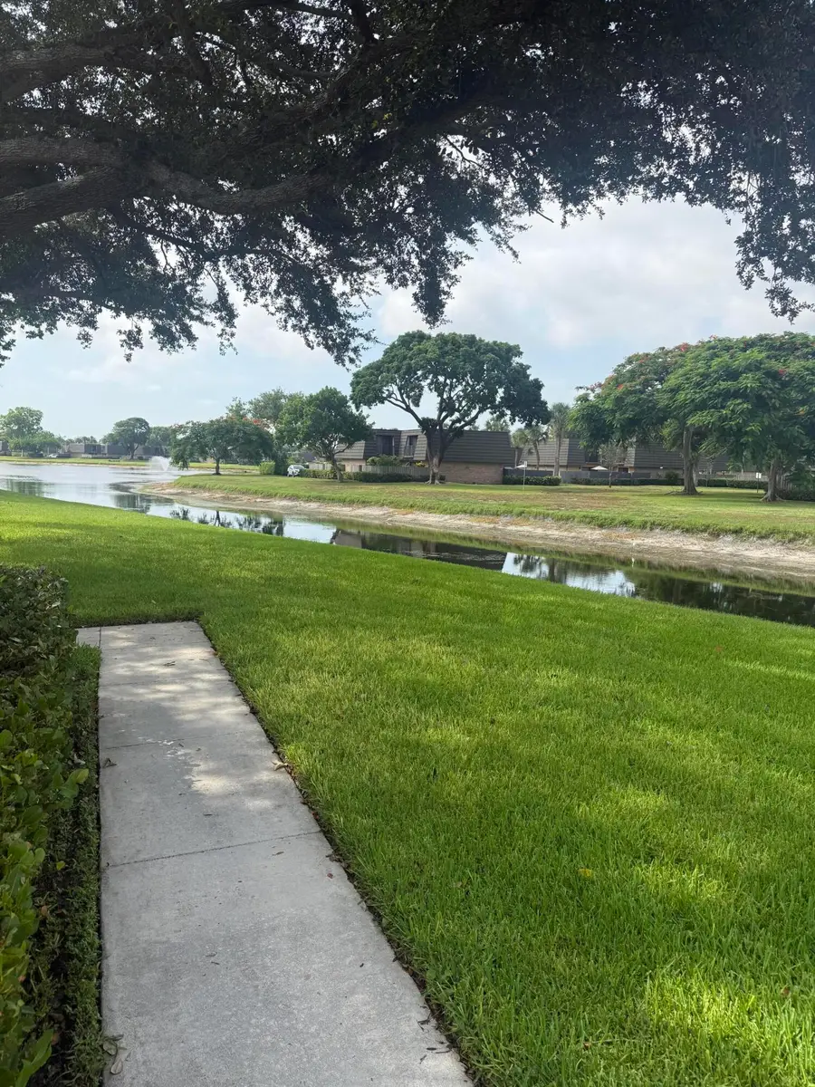 187 Charter Way, West Palm Beach, FL 33407 - #2