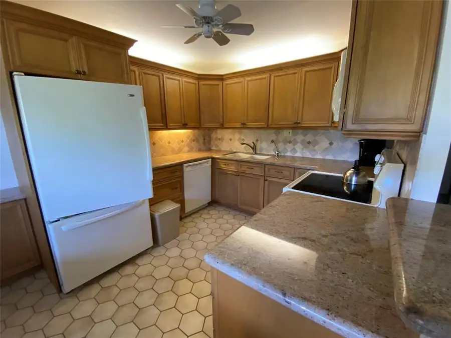 327 Richmond C #327, Deerfield Beach, FL 33442 - #2