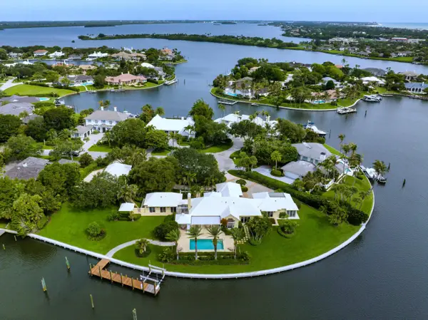 220 Rudder Road, Vero Beach, FL 32963