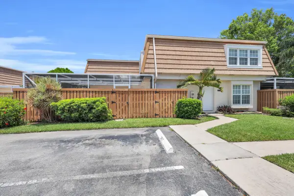 11557 Winchester Drive, Palm Beach Gardens, FL 33410