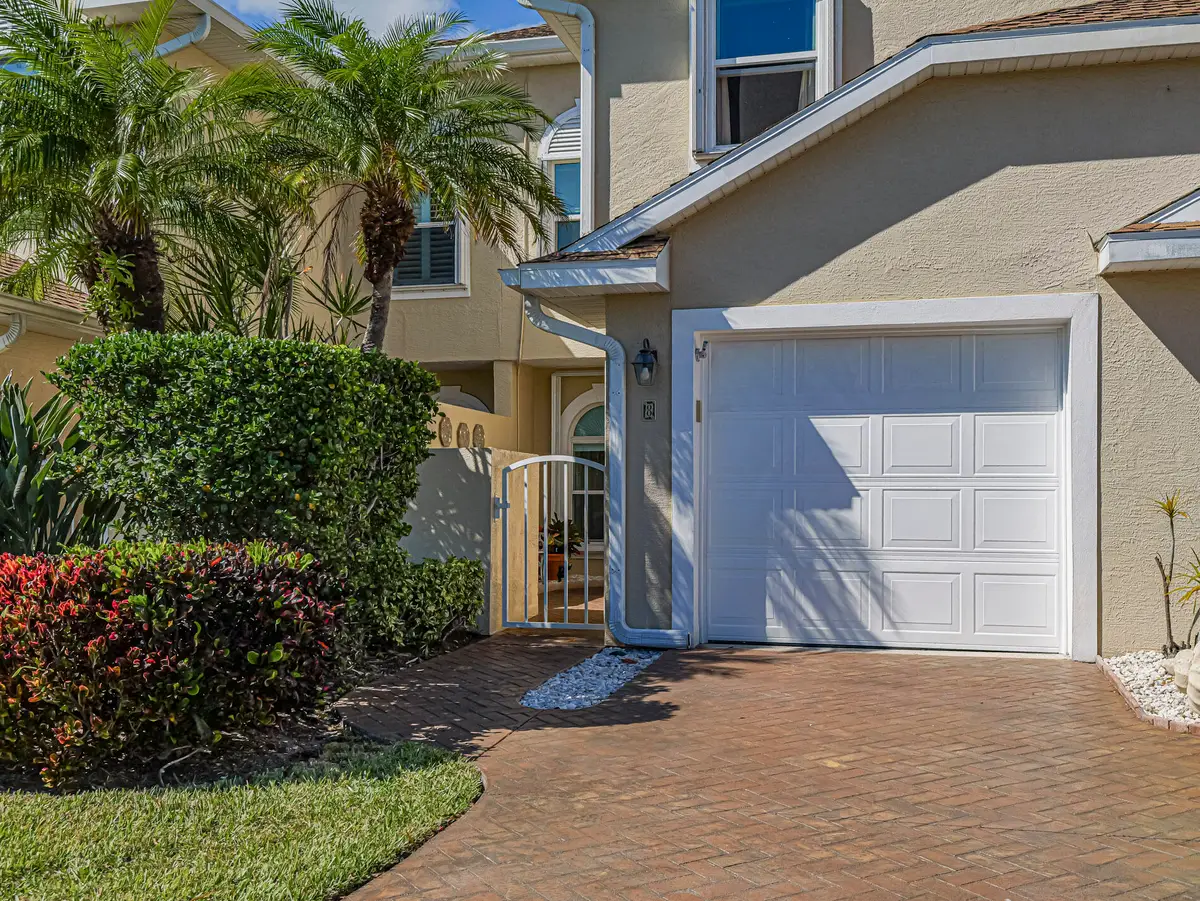 3223 S Lakeview Circle #20-8, Hutchinson Island, FL 34949 - #1