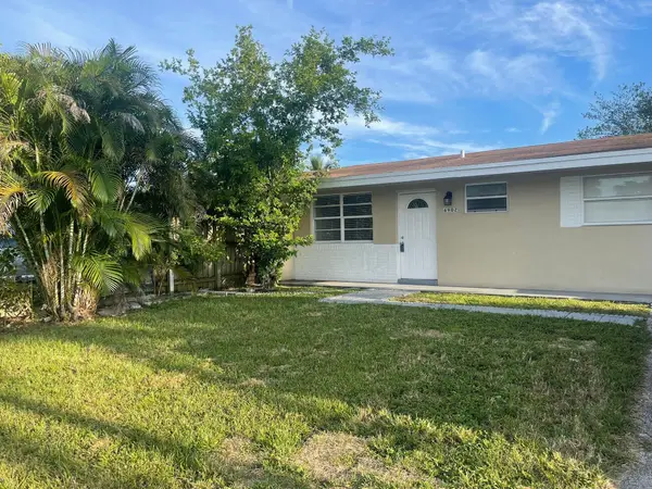 6902 SW 15th Street, North Lauderdale, FL 33068