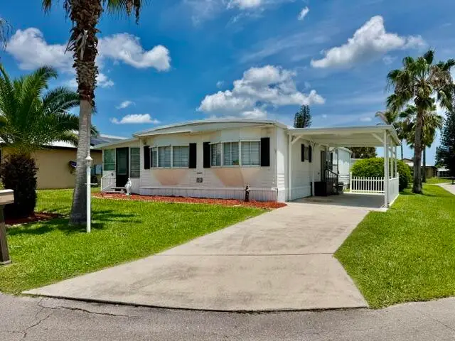 16 Grande Vista Way, Port Saint Lucie, FL 34952 - #3