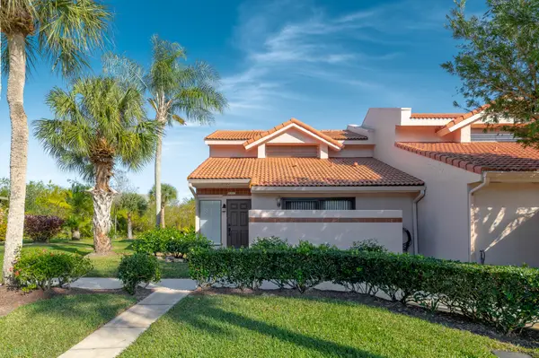 3307 SE Sandpiper Circle, Port St Lucie, FL 34952