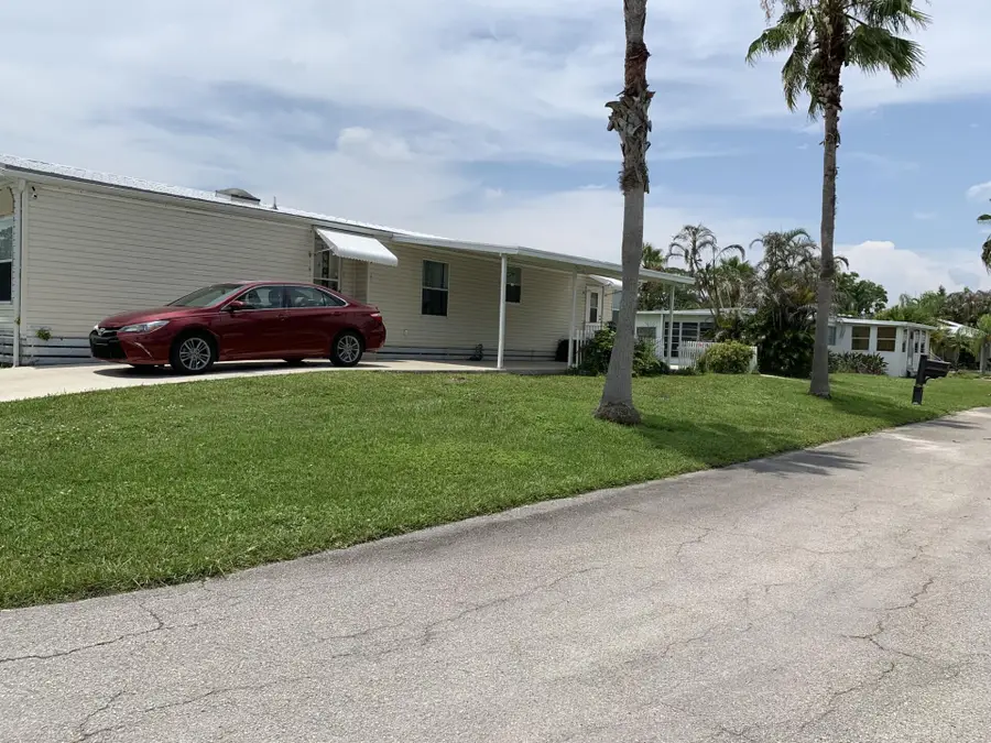 28 SE Flamenco Way, Port Saint Lucie, FL 34952 - #3